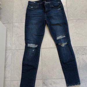 Distressed Joe’s jeans size 29